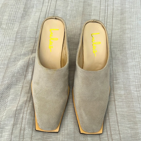 Lulu's Zelah Women's Taupe Gray Mules Suede - Picture 5 of 11